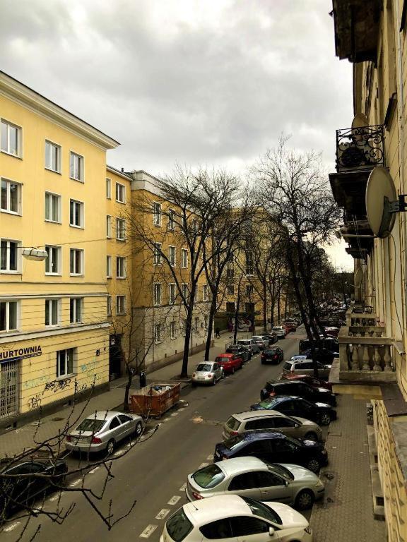 Wilcza 54 Prywatne Mieszkanie Z Balkonem W Centrum 400M Od Dworca Centralnego Samodzielne Zameldowanie! Self Check-In System! Warszawa Zewnętrze zdjęcie